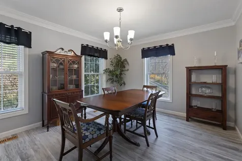 40 Fairlane Drive Bedford NH 03110