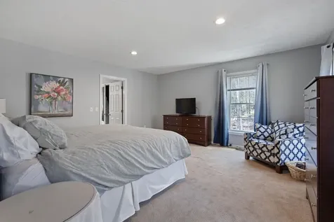 40 Fairlane Drive Bedford NH 03110