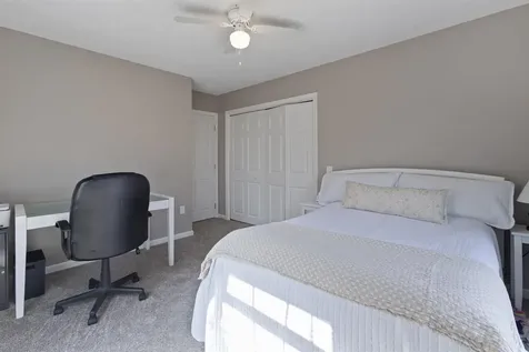 40 Fairlane Drive Bedford NH 03110