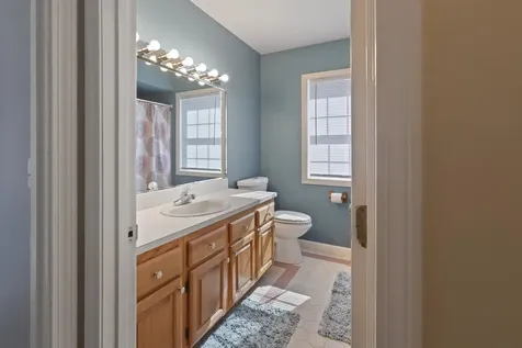 40 Fairlane Drive Bedford NH 03110