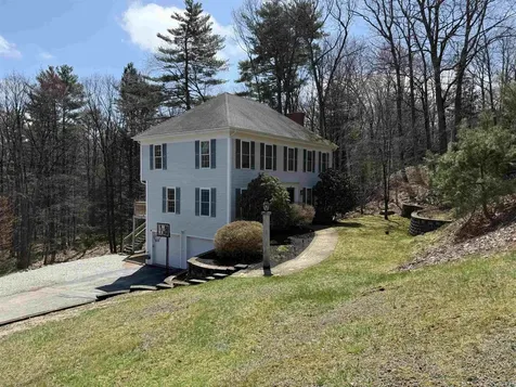40 Fairlane Drive Bedford NH 03110