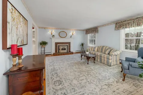 10 Mockingbird Hill Road Windham NH 03087