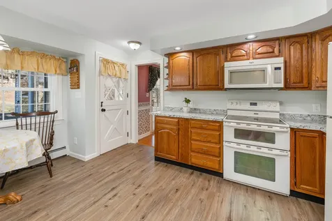 10 Mockingbird Hill Road Windham NH 03087