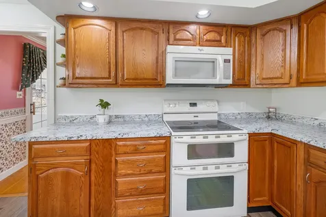 10 Mockingbird Hill Road Windham NH 03087
