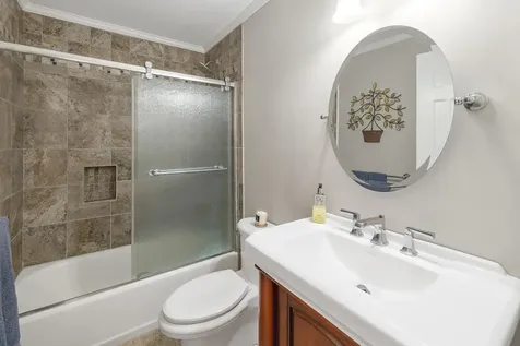 10 Mockingbird Hill Road Windham NH 03087
