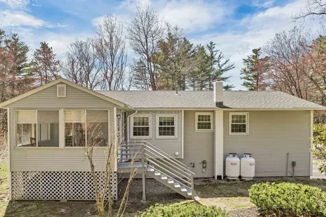 10 Mockingbird Hill Road Windham NH 03087