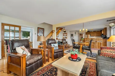 8 Ledgeview Way Plymouth NH 03264