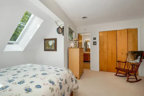8 Ledgeview Way Plymouth NH 03264