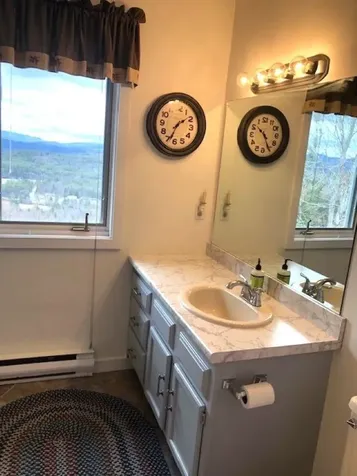 8 Ledgeview Way Plymouth NH 03264