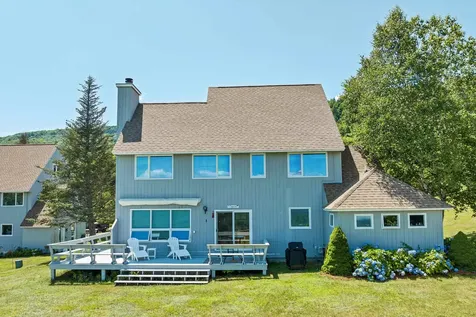 8 Ledgeview Way Plymouth NH 03264