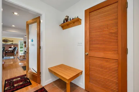 8 Ledgeview Way Plymouth NH 03264