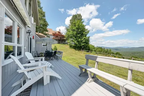 8 Ledgeview Way Plymouth NH 03264