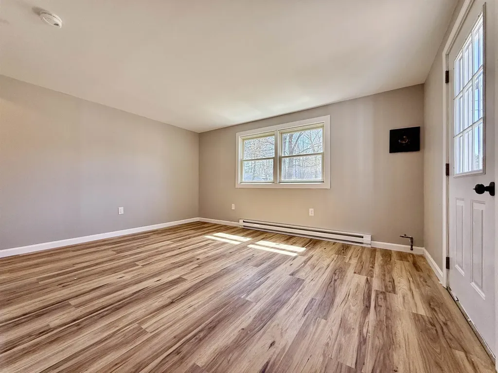 212 Holly Lane Portsmouth NH 03801