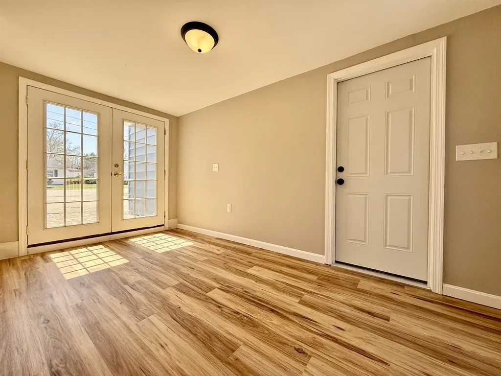 212 Holly Lane Portsmouth NH 03801