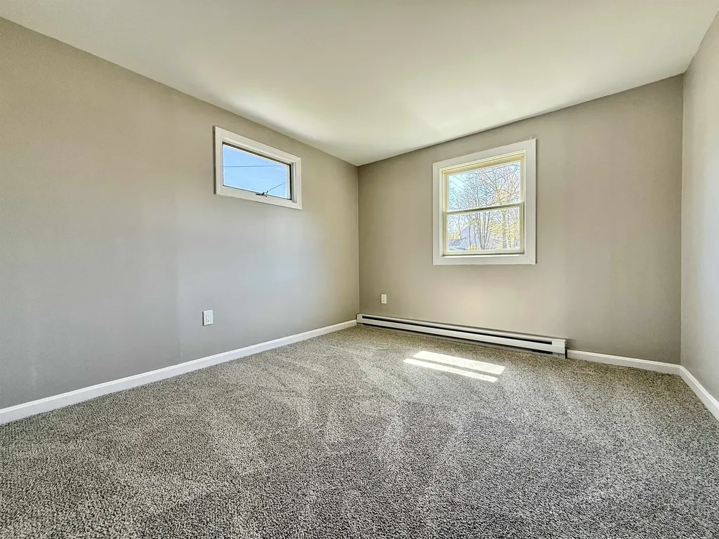 212 Holly Lane Portsmouth NH 03801