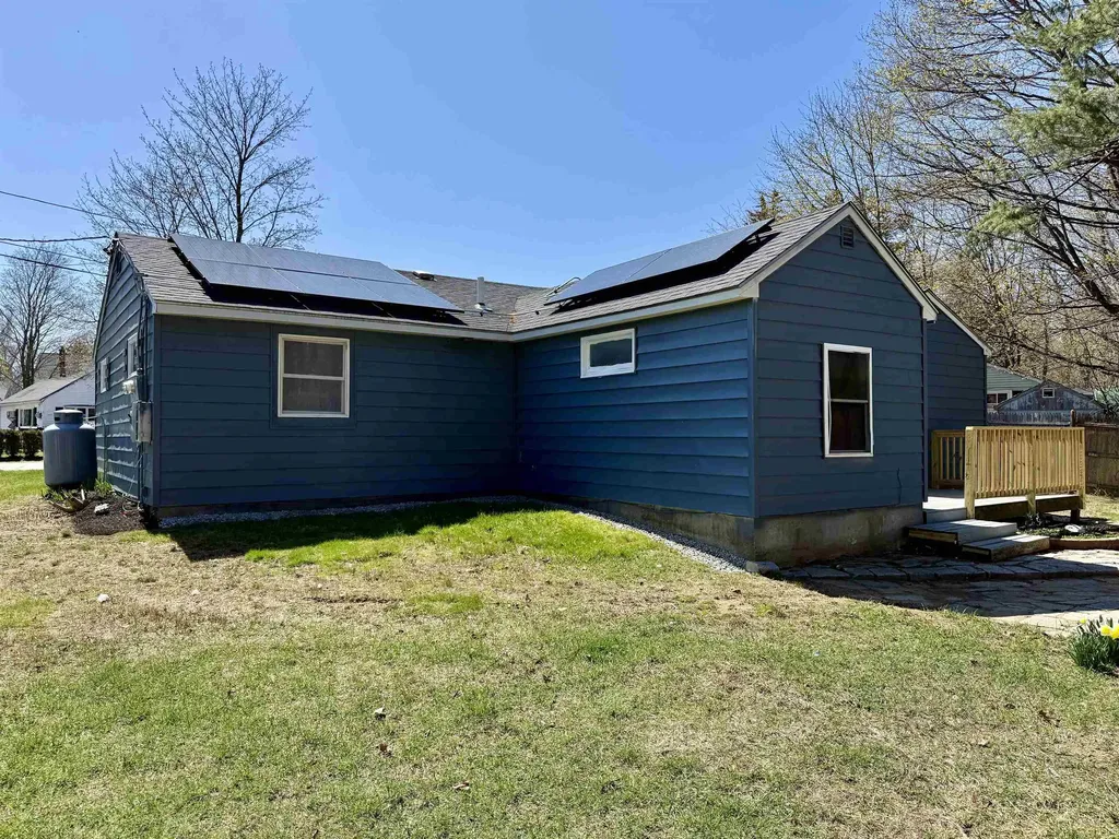 212 Holly Lane Portsmouth NH 03801