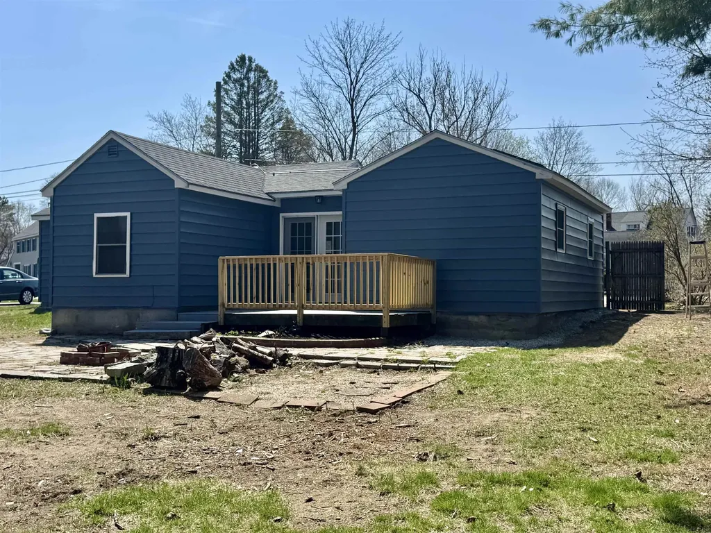 212 Holly Lane Portsmouth NH 03801