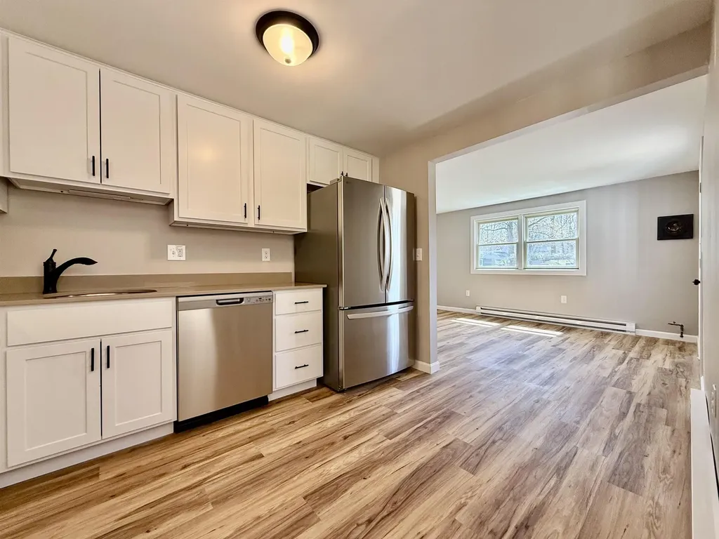 212 Holly Lane Portsmouth NH 03801