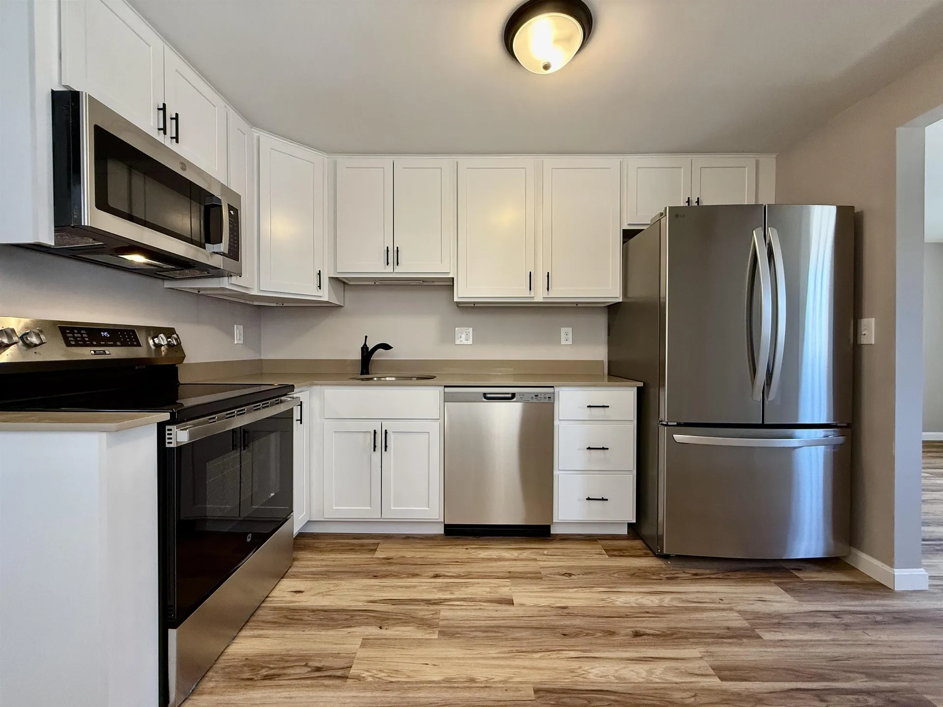 212 Holly Lane Portsmouth NH 03801