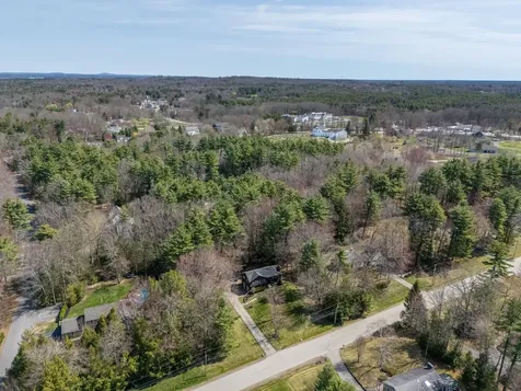 12 Butterfield Lane Stratham NH 03885