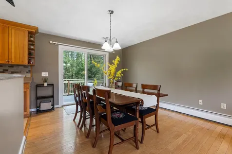 12 Butterfield Lane Stratham NH 03885