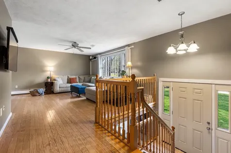 12 Butterfield Lane Stratham NH 03885