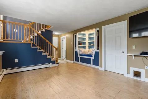 12 Butterfield Lane Stratham NH 03885