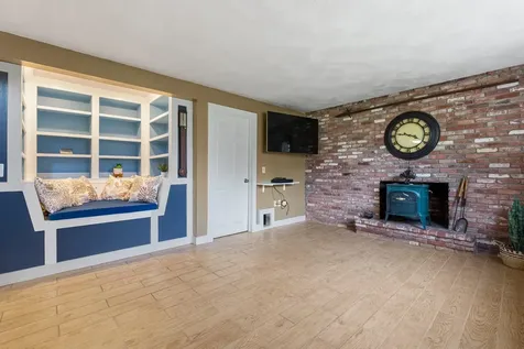 12 Butterfield Lane Stratham NH 03885