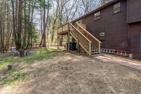 12 Butterfield Lane Stratham NH 03885