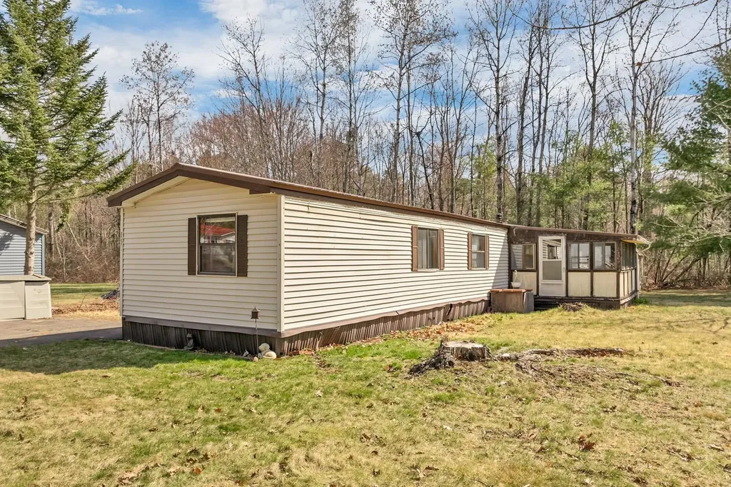 15 Timothy Drive Belmont NH 03220