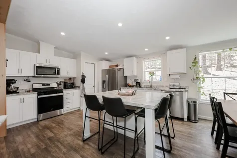 48 Farrell Loop Warner NH 03278