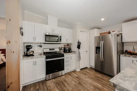 48 Farrell Loop Warner NH 03278