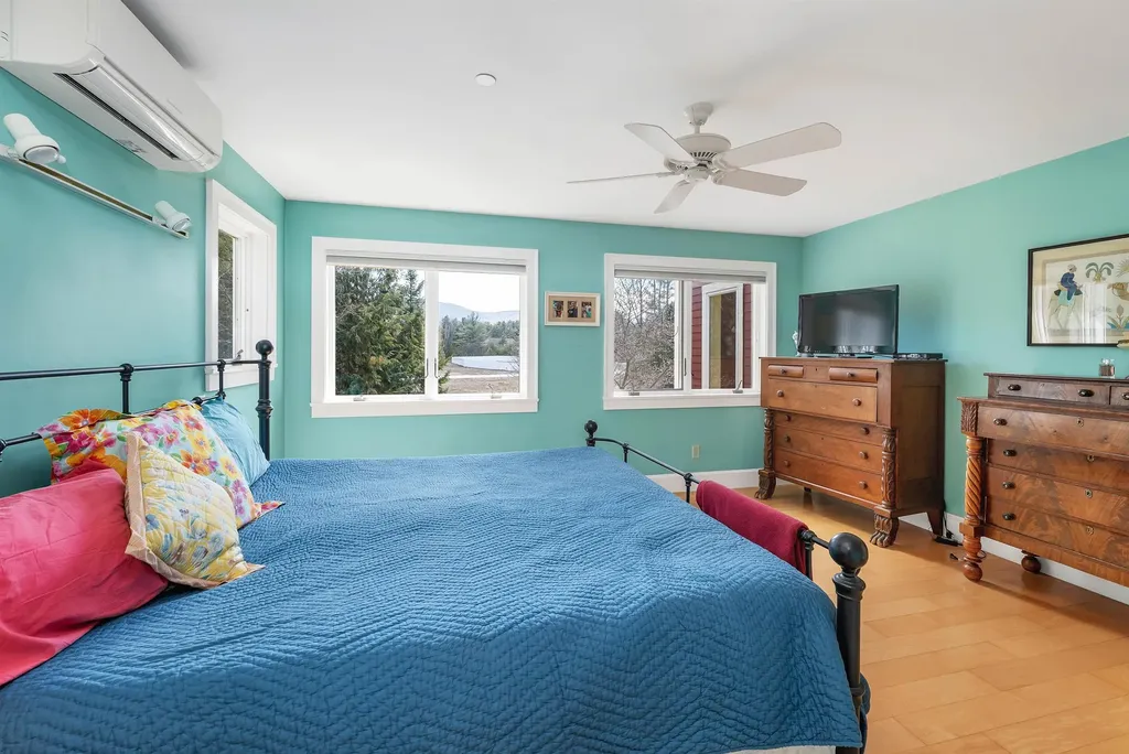 60 Deerwood Drive Wilmot NH 03287