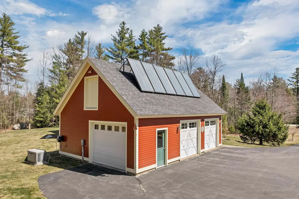 60 Deerwood Drive Wilmot NH 03287