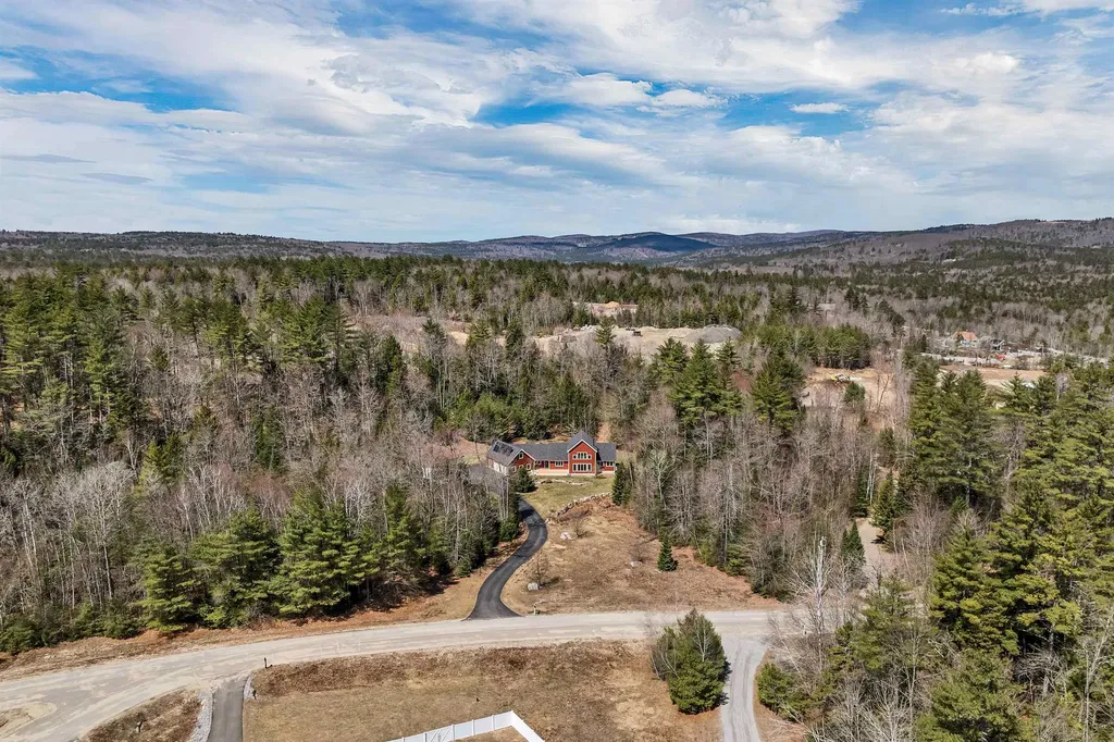 60 Deerwood Drive Wilmot NH 03287