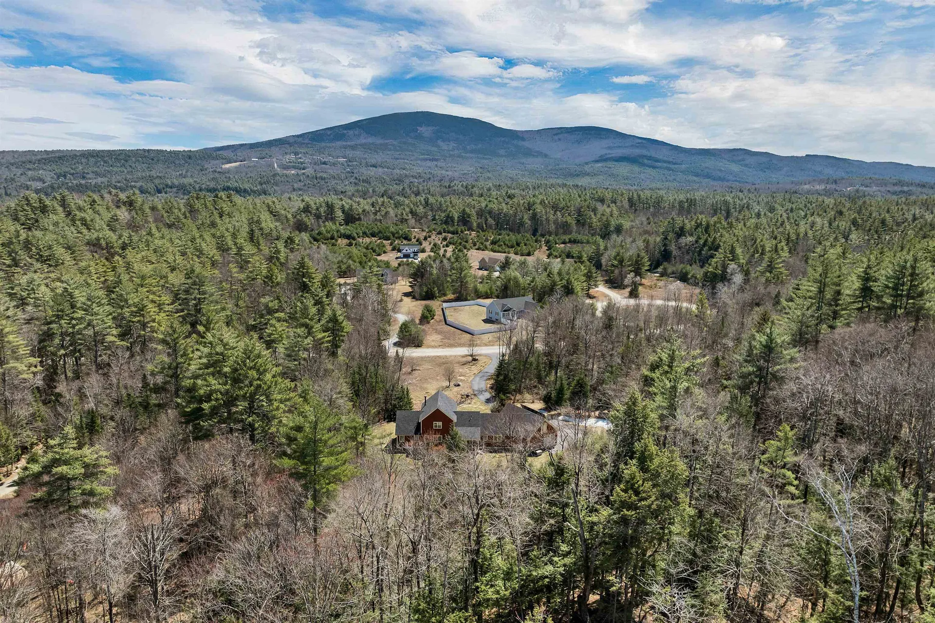 60 Deerwood Drive Wilmot NH 03287