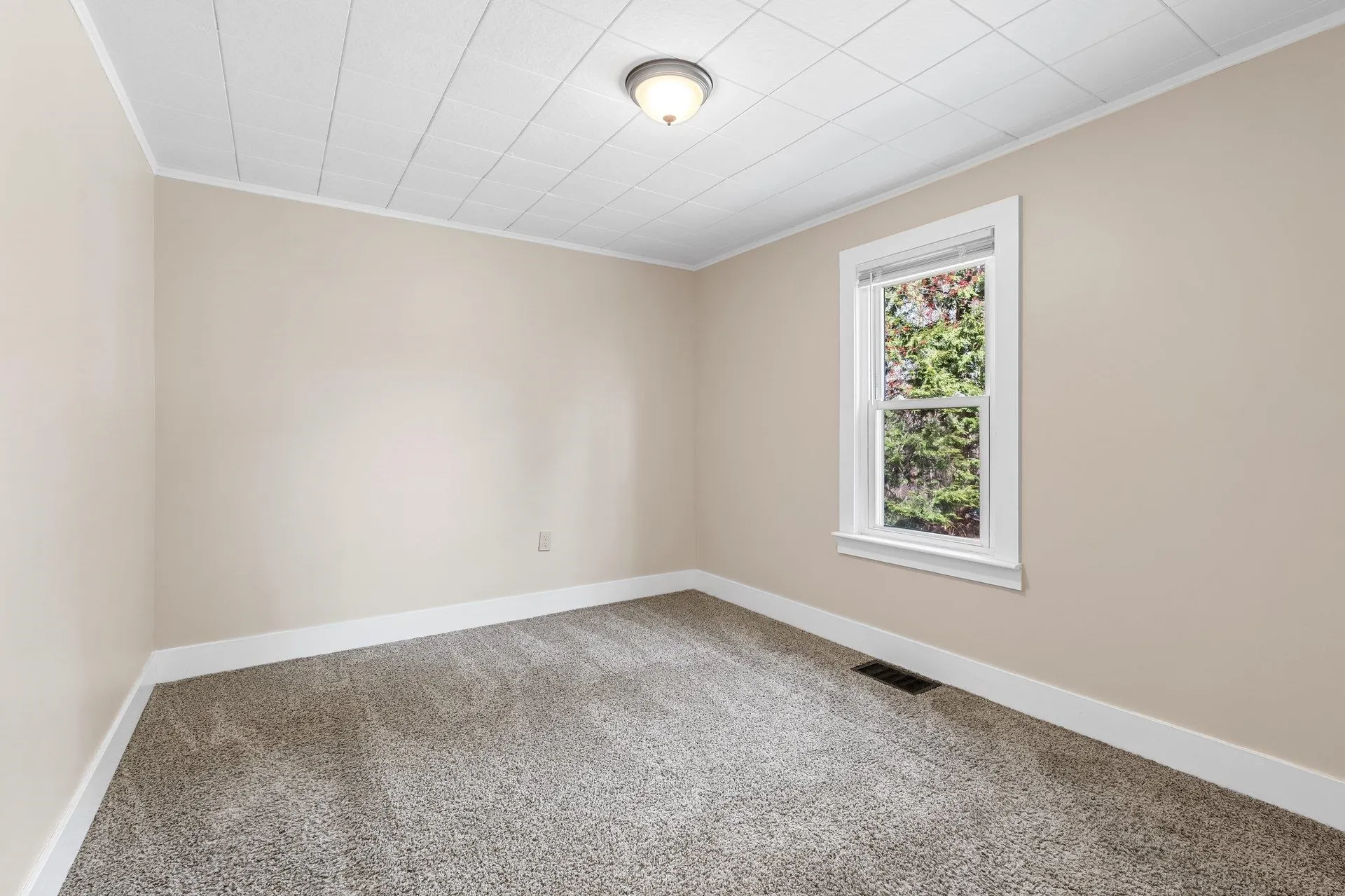 235 Pennsylvania Avenue Manchester NH 03104