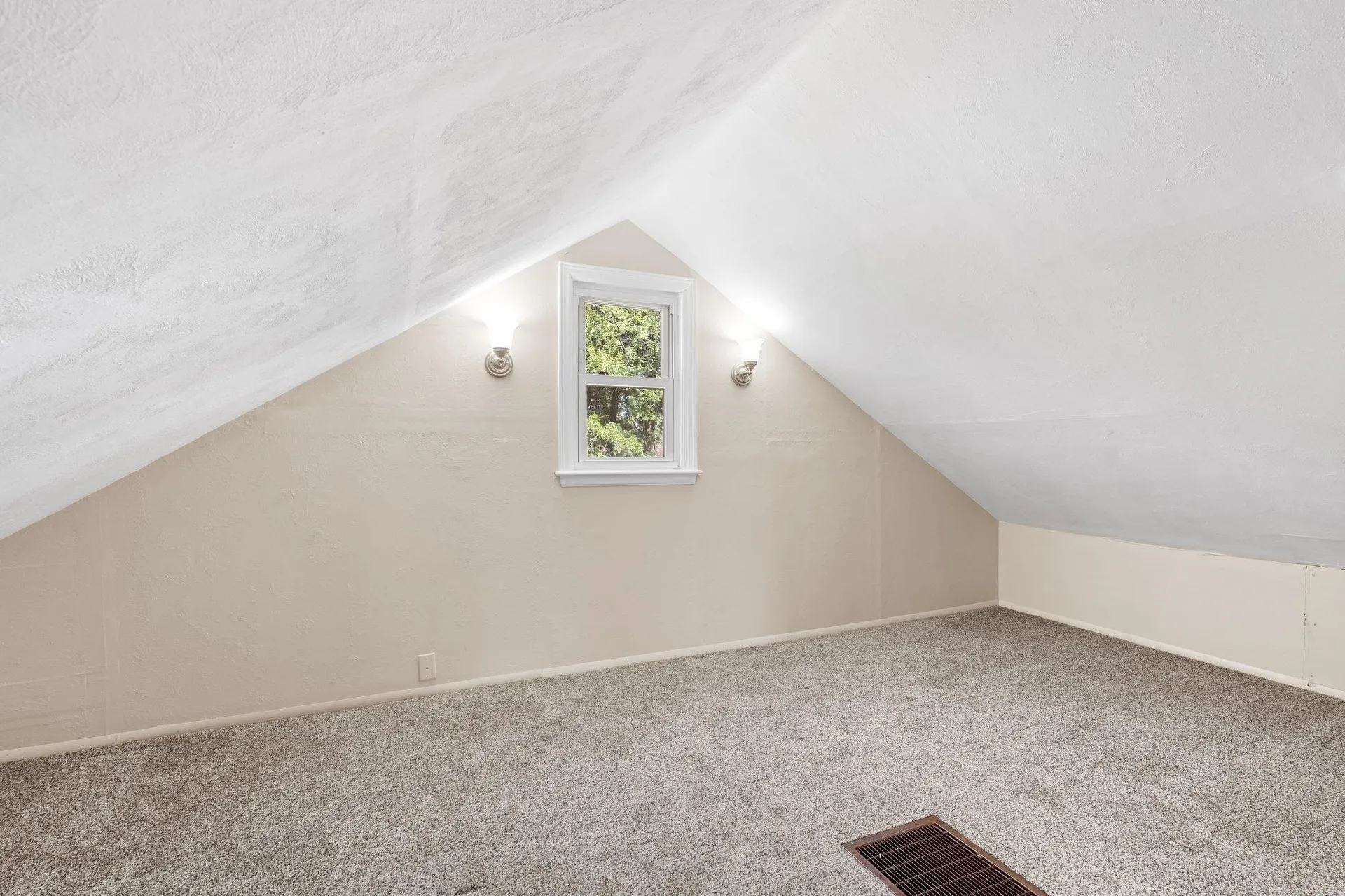 235 Pennsylvania Avenue Manchester NH 03104