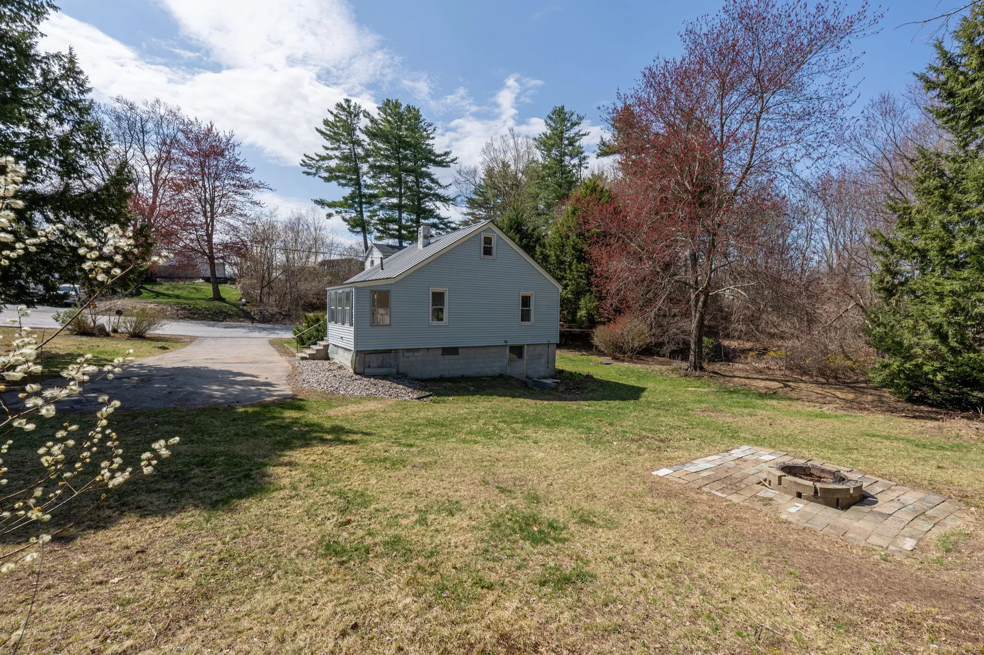 235 Pennsylvania Avenue Manchester NH 03104