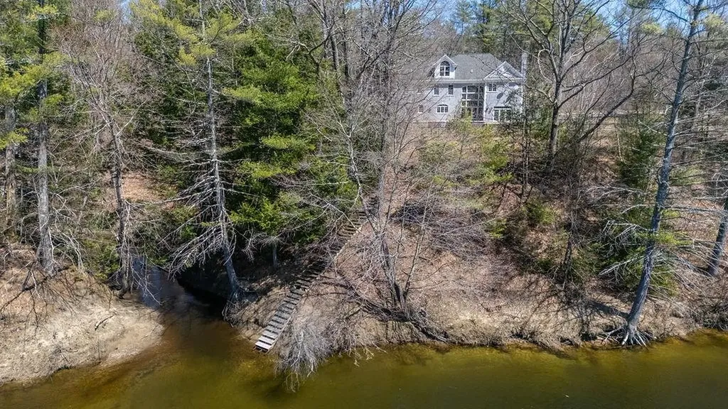 256 Intervale Road Canterbury NH 03224