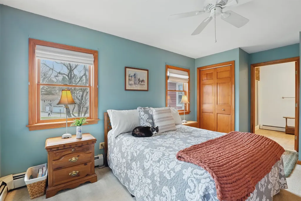 33 Everett Park New London NH 03257