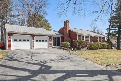 33 Everett Park New London NH 03257