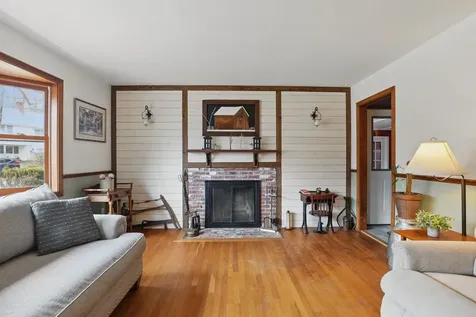 33 Everett Park New London NH 03257