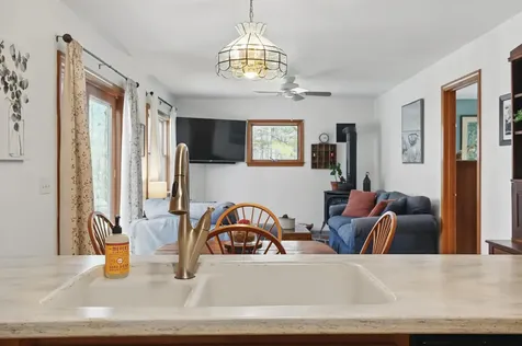 33 Everett Park New London NH 03257