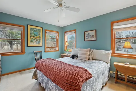 33 Everett Park New London NH 03257