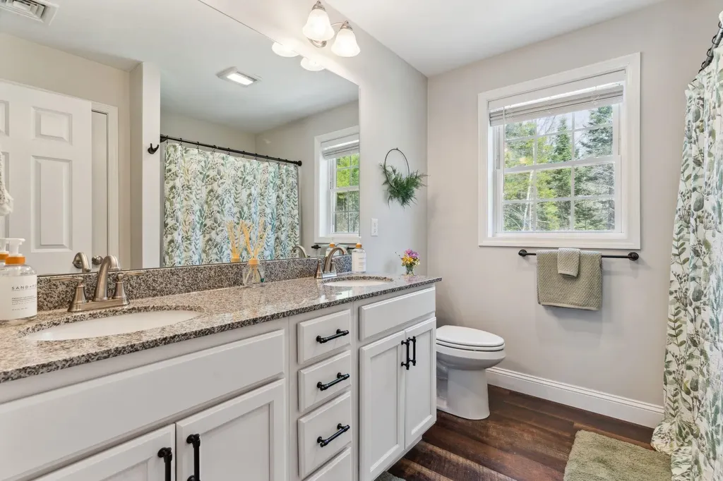 530 Kearsarge Valley Road Sutton NH 03260