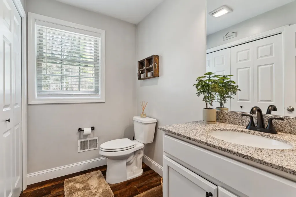 530 Kearsarge Valley Road Sutton NH 03260