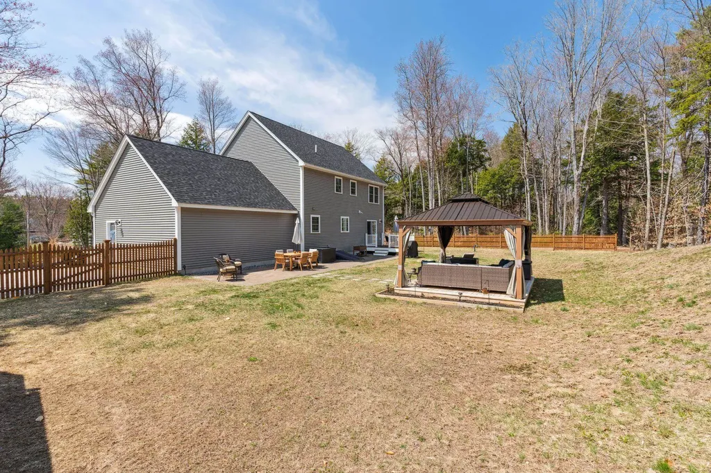 530 Kearsarge Valley Road Sutton NH 03260