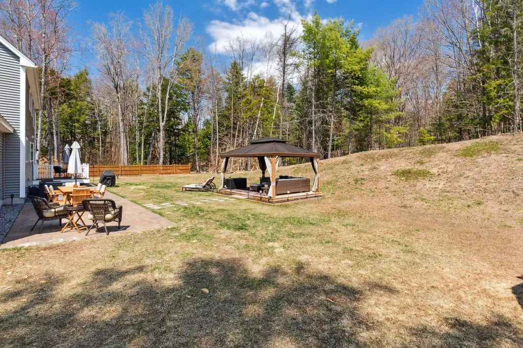 530 Kearsarge Valley Road Sutton NH 03260