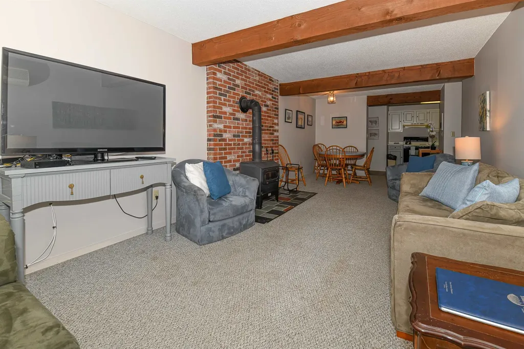 2C Seasons At Attitash Road Bartlett NH 03812